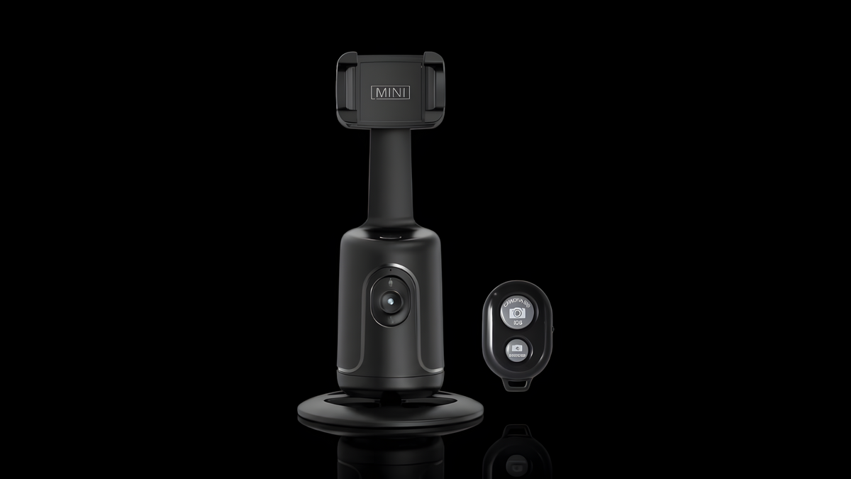 Kivo One nero con il telecomando Bluetooth, su fondo nero